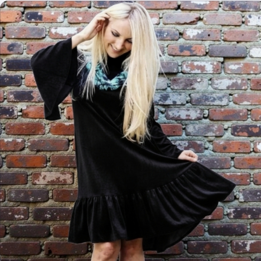 NWOT LulaRoe Maurine Black Velour Swing Dress
